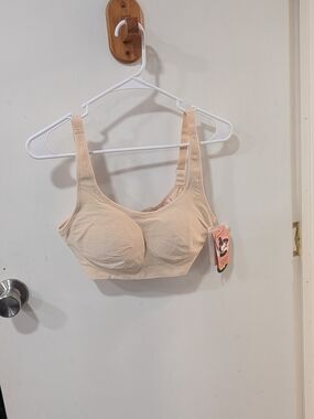 Shapermint Seamless Wireless Bra — Light Beige/Nude